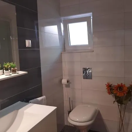 아파트마니 마린카 비스코비치 *