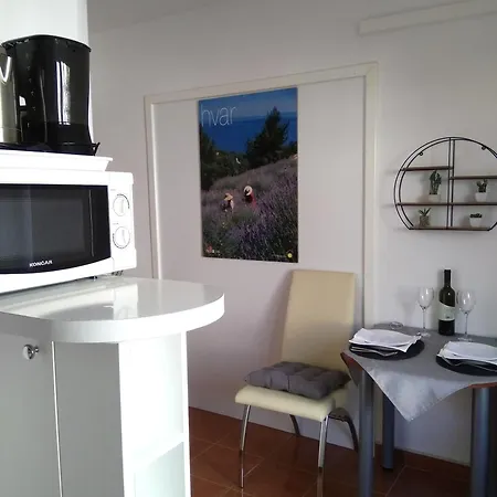 아파트마니 마린카 비스코비치 *