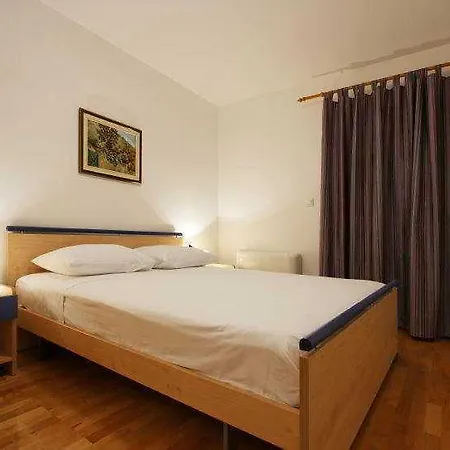 아파트마니 마린카 비스코비치