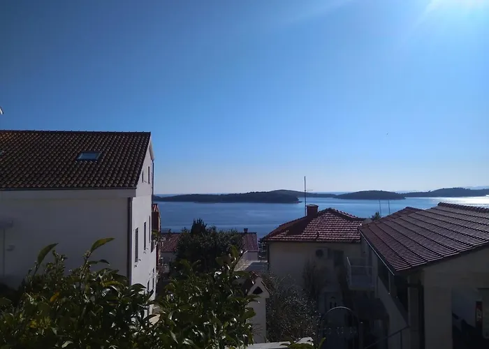 Marinka Viskovic * Hvar Town