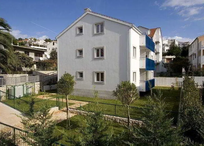 Marinka Viskovic Hvar Town